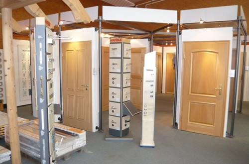 Bahrenburg Holzfachhandel Ausstellung für Türen und Fenster
